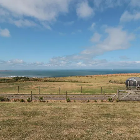 Bay View * Filey